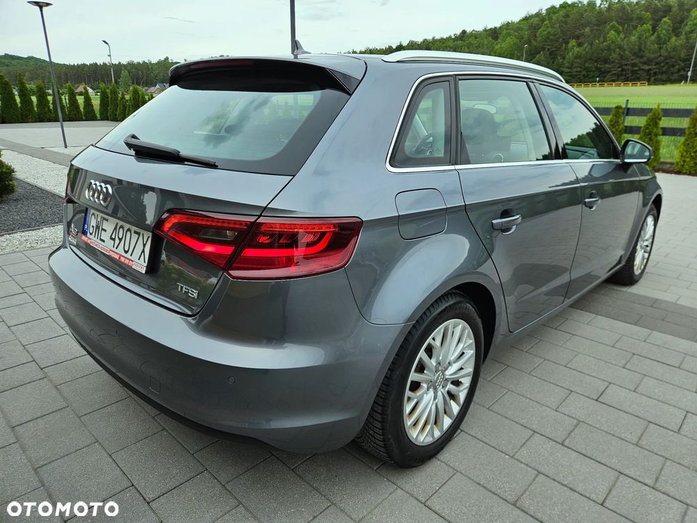 Audi A3 Sportback 1.4 TFSI Ambiente - 12