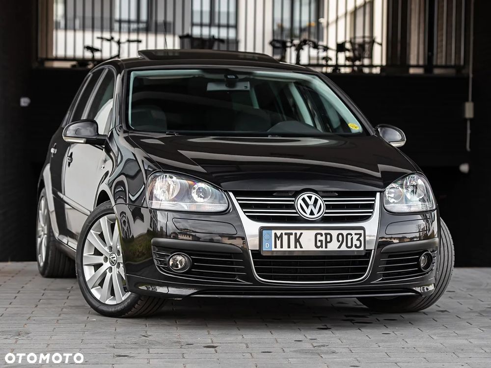 Volkswagen Golf - 2