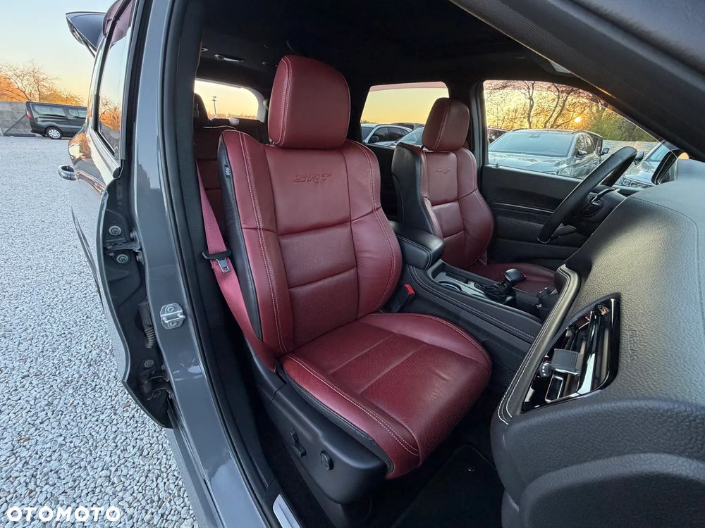 Dodge Durango 6.4 SRT - 37