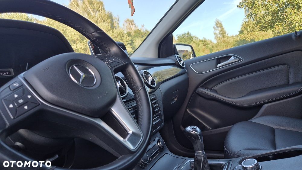 Mercedes-Benz Klasa B 180 BlueEFFICIENCY Edition - 13