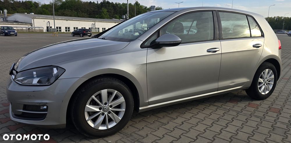 Volkswagen Golf 1.6 TDI BlueMotion Technology Comfortline - 21