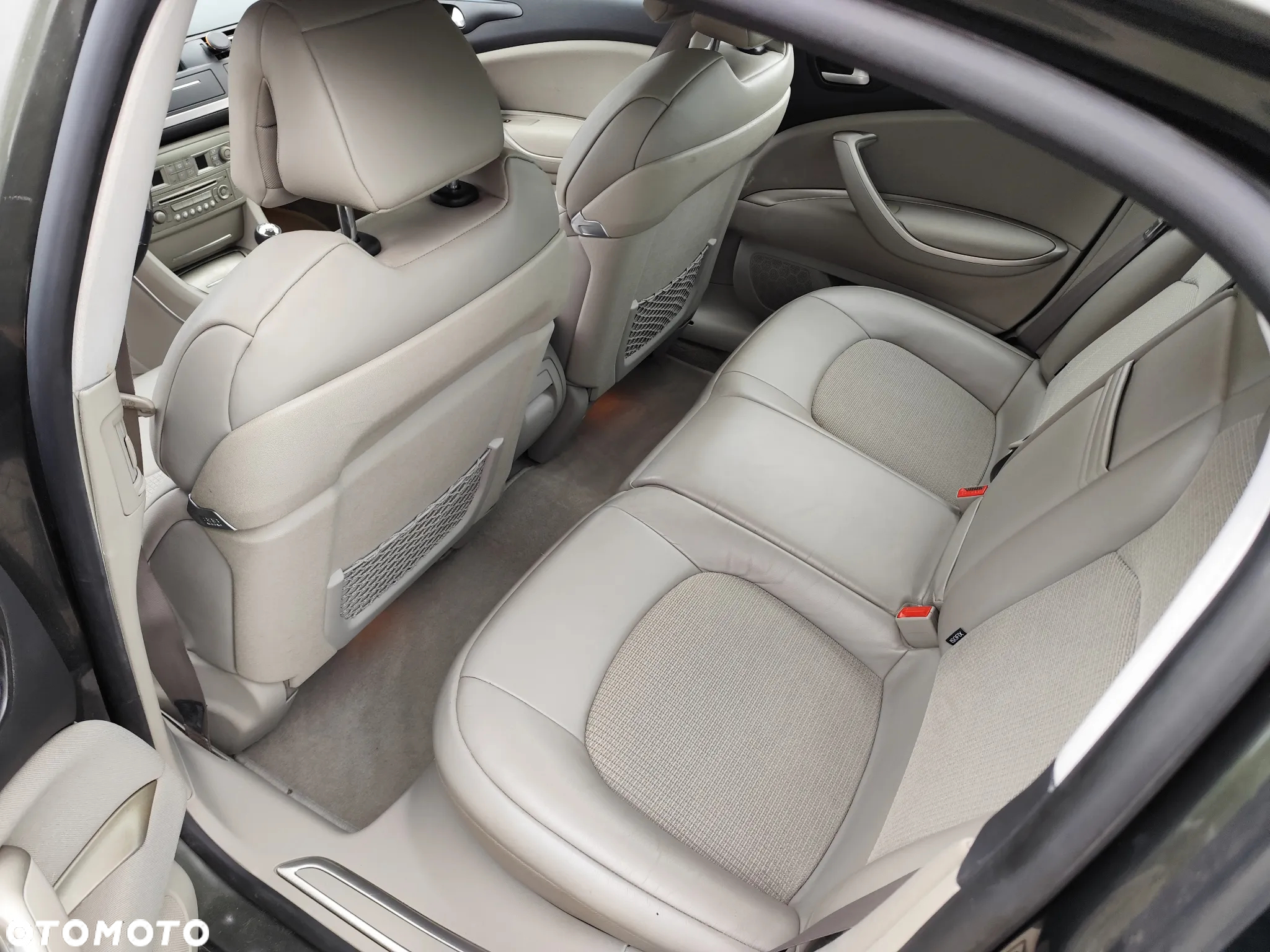 Citroën C5 2.0 HDi Exclusive - 10