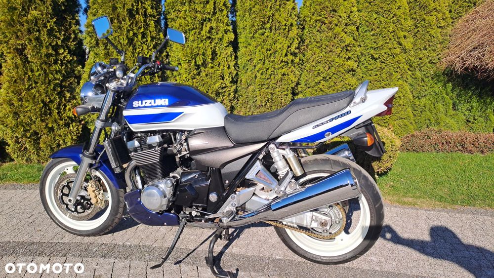 Suzuki GSX - 4