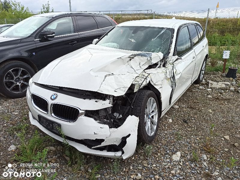 BMW Seria 3 320d xDrive - 9