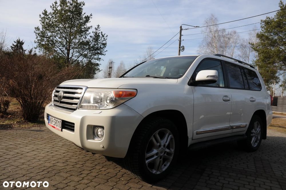 Toyota Land Cruiser - 3