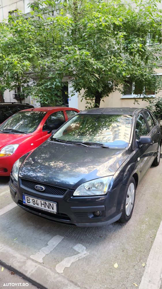 Ford Focus 1.8 TDCi Ambiente - 2