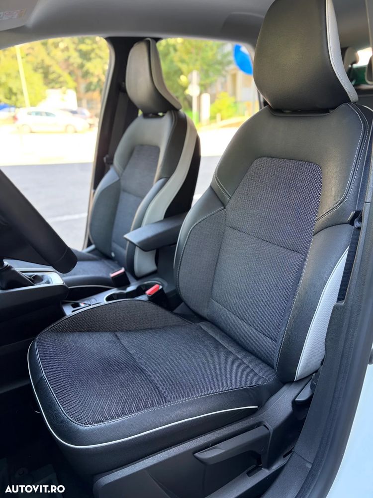 Renault Captur MHEV 140 Techno - 20