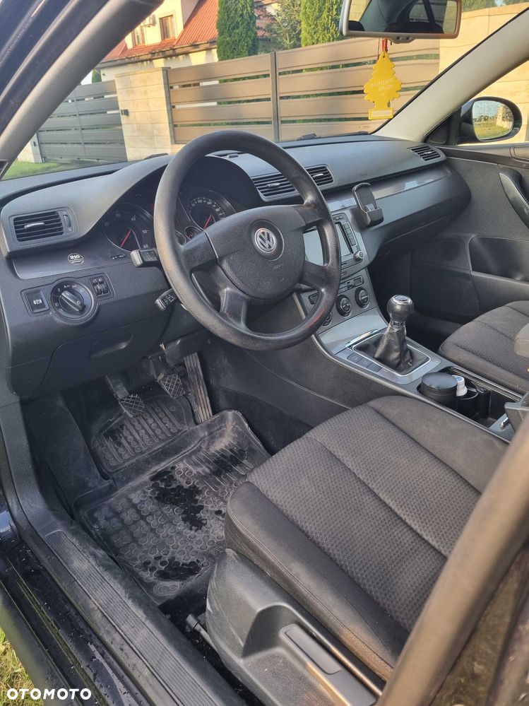 Volkswagen Passat - 8
