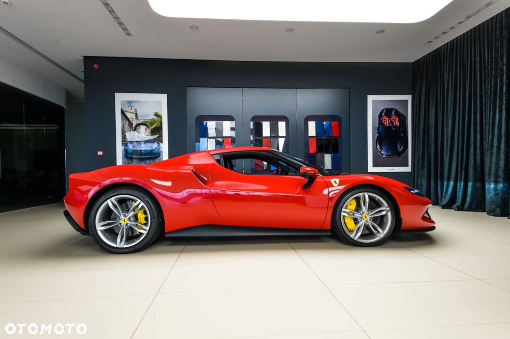 Ferrari 296 GTB - 9