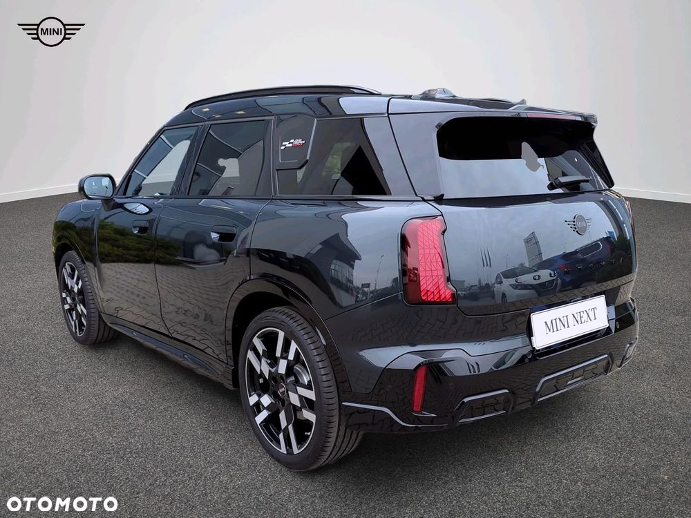 MINI Countryman C John Cooper Works Trim - 3