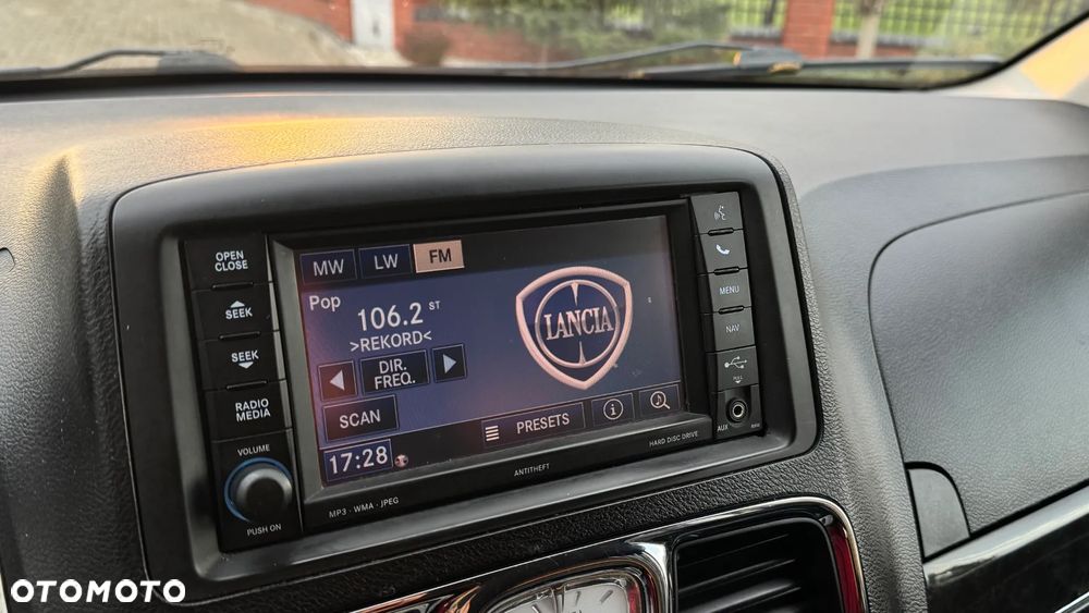 Lancia Voyager 2.8 Multijet 16v Platinum - 33