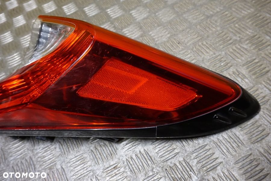 TOYOTA C-HR 2018 2019 2020 - LAMPA TYŁ PRAWA TYLNA USA - 4