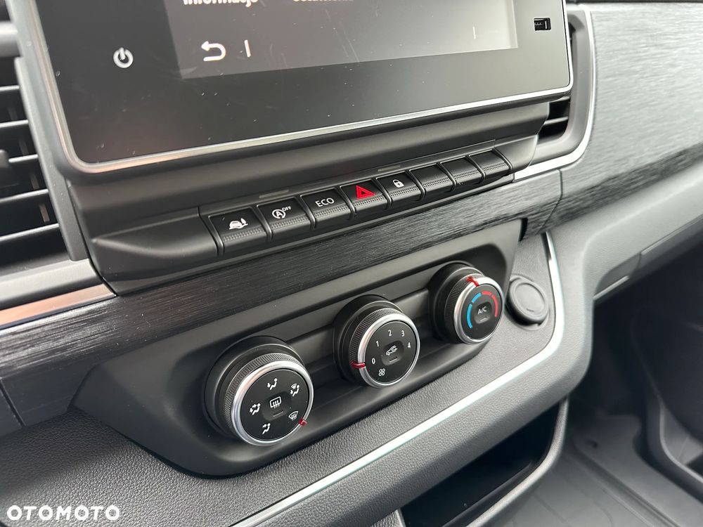 Renault Trafic - 15