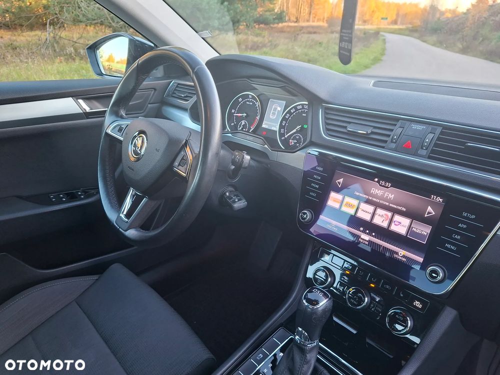 Skoda Superb 2.0 TDI SCR Ambition DSG - 18
