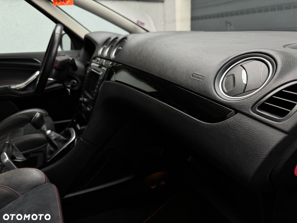 Ford S-Max 2.0 TDCi DPF Titanium X - 26