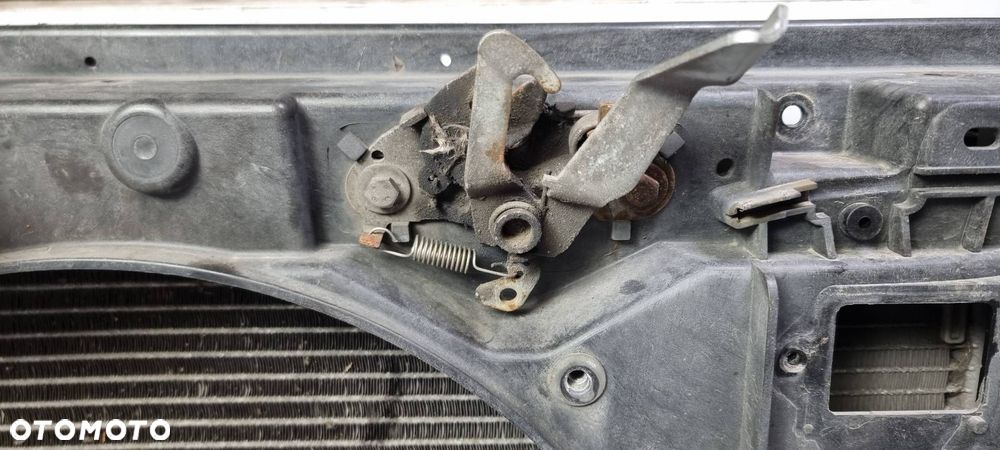 PAS PRZEDNI PEUGEOT 307 - 2