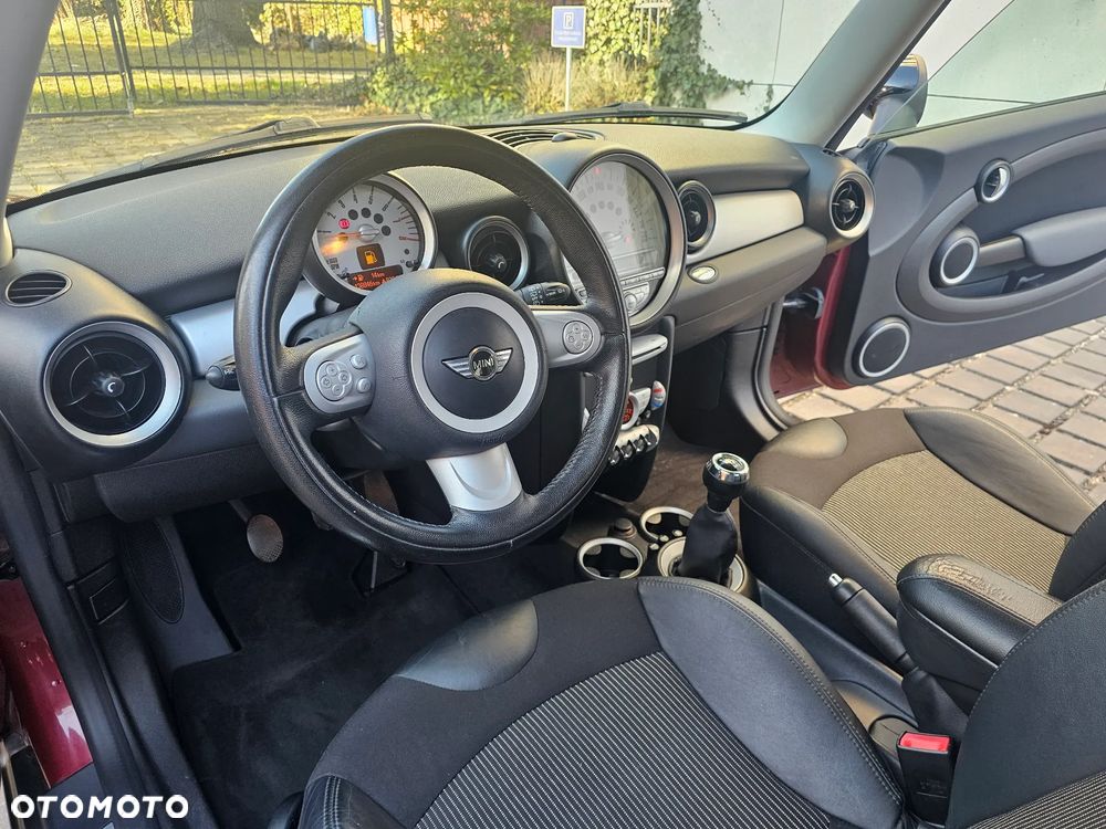 MINI Cooper 50 Mayfair - 6