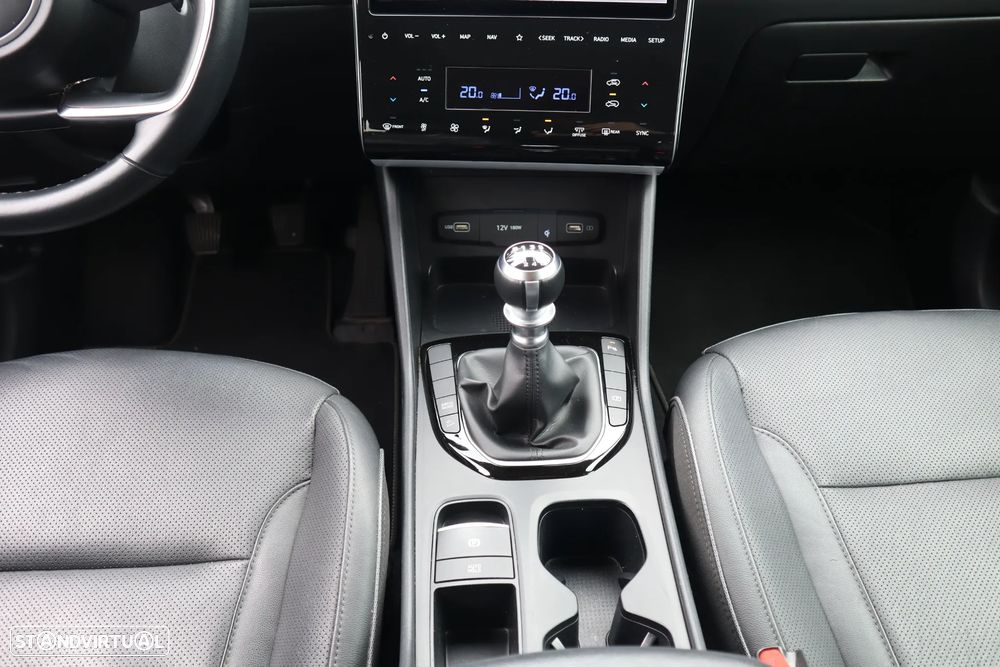 Hyundai Tucson 1.6 CRDi Vanguard - 24