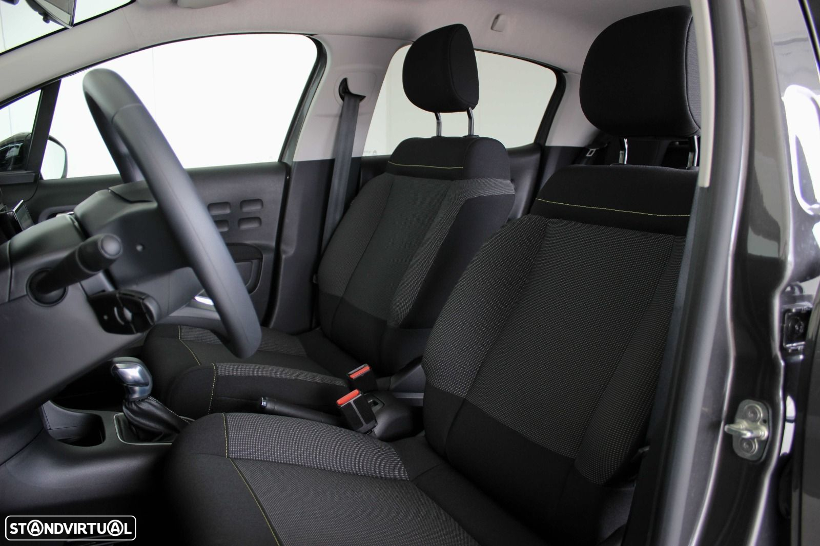 Citroën C3 1.2 PureTech Shine EAT6 - 27