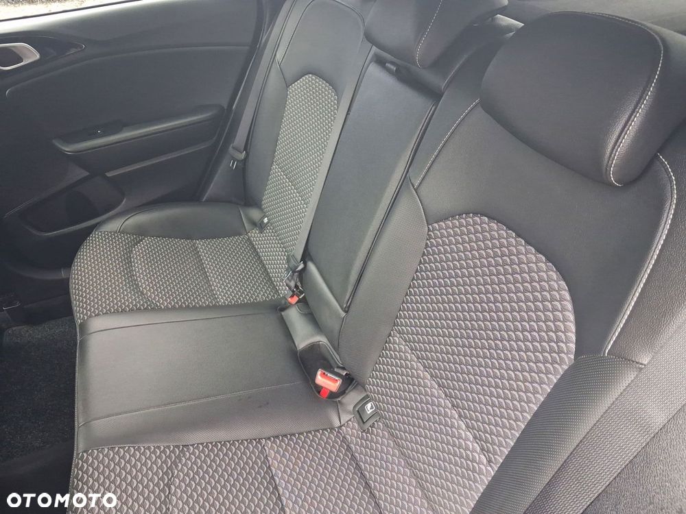 Kia Ceed 1.5 T-GDI L - 16