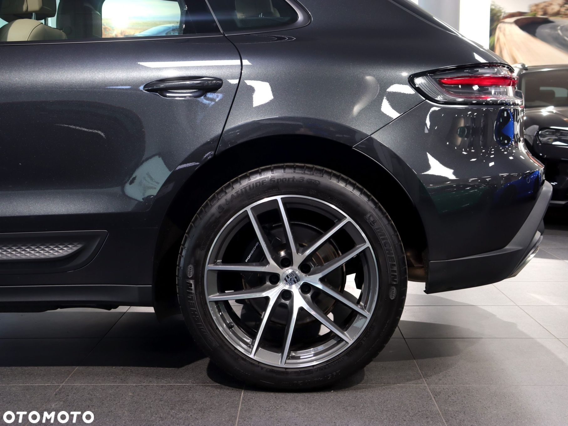 Porsche Macan - 12