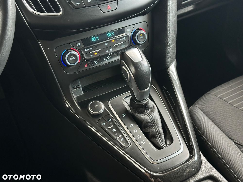 Ford Focus SW - 21