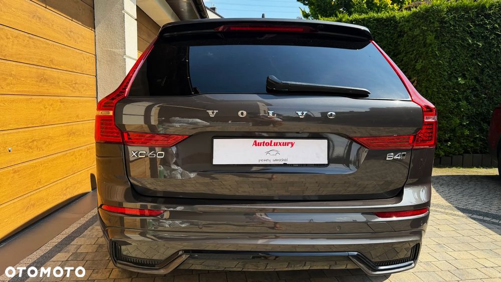 Volvo XC 60 B4 D AWD Ultimate Bright - 8
