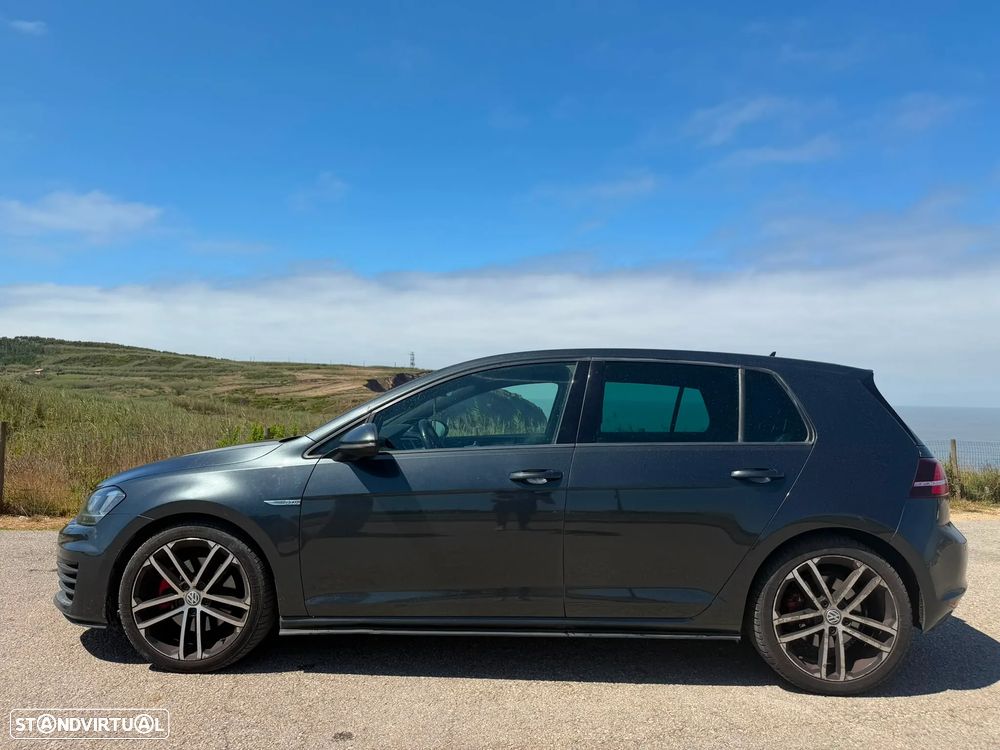 VW Golf - 4