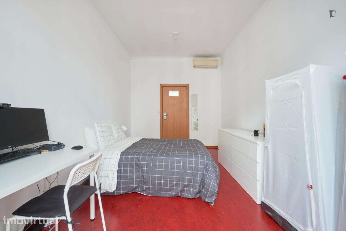 Quarto - localizado em Entrecampos Lisbon - Grande imagem: 3/12