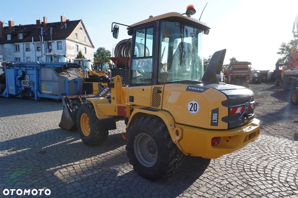 Volvo L 30G 5100h Krokodyl Widly - 4