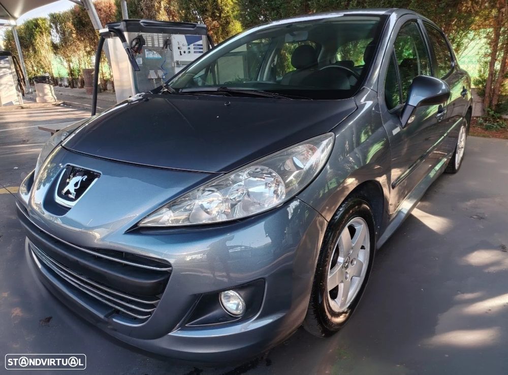 Peugeot 207 1.6 HDi GT - 1