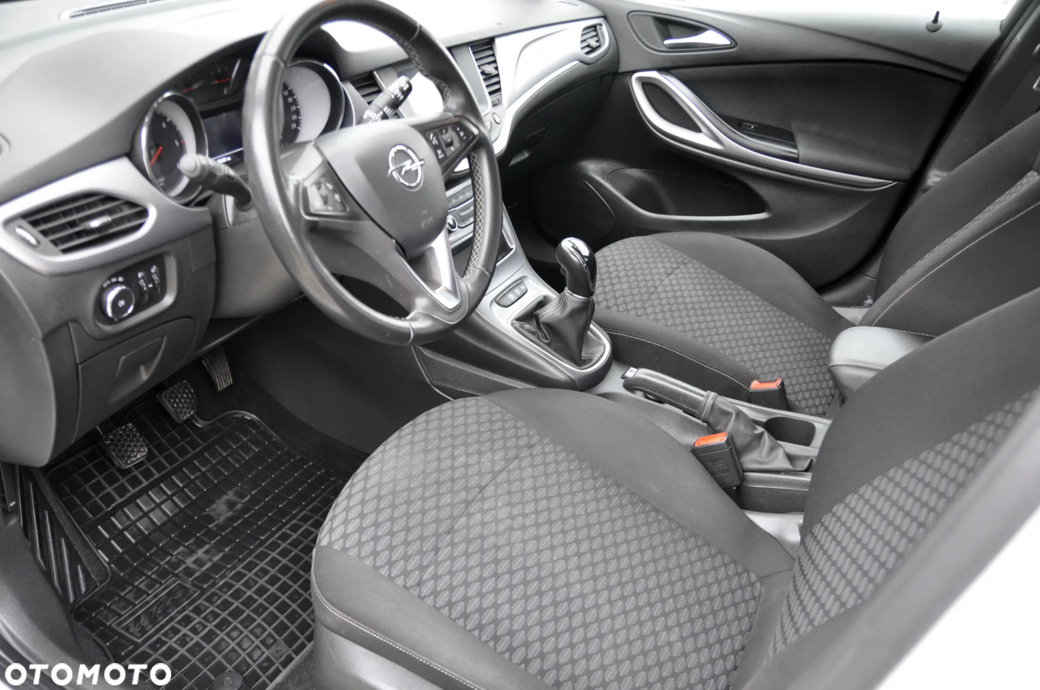 Opel Astra V 1.5 CDTI S&S - 6