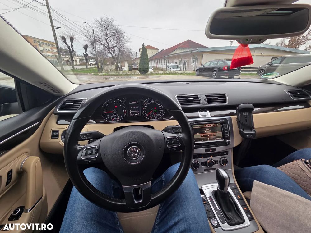 Volkswagen Passat CC - 12