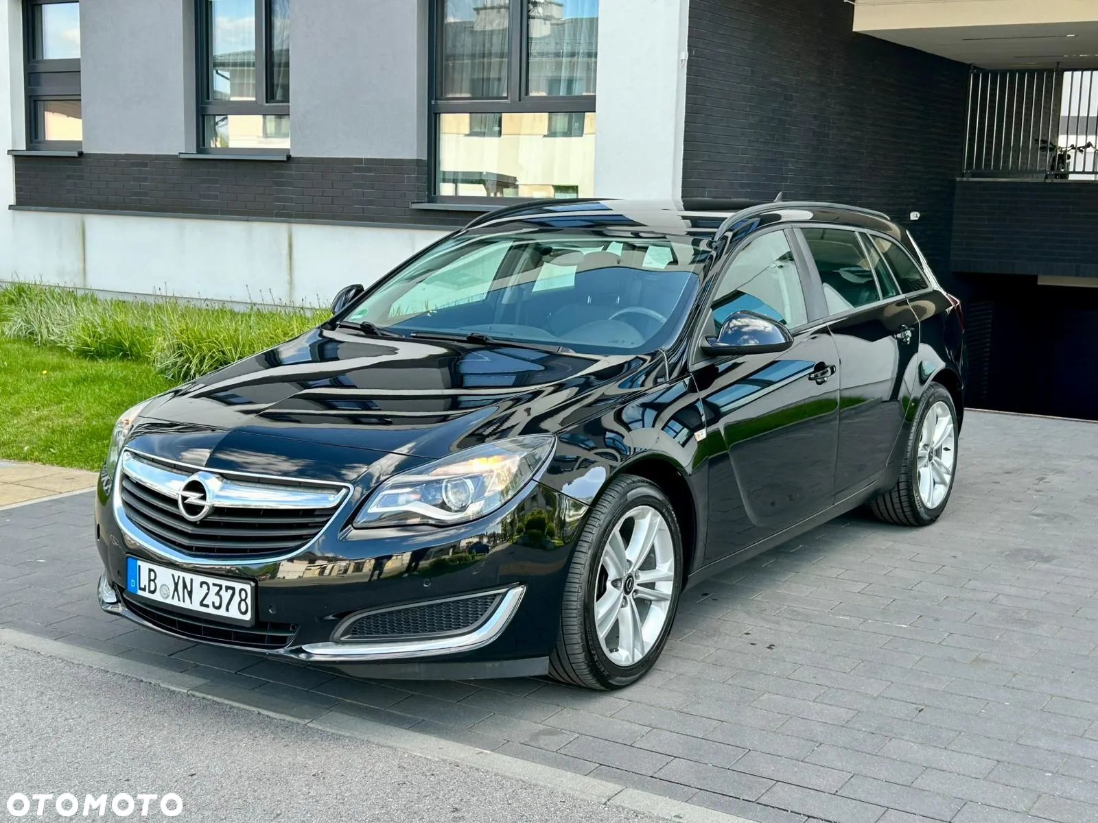 Opel Insignia - 1