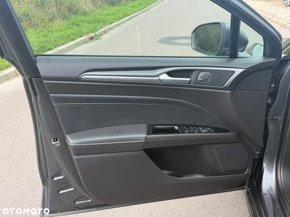 Ford Mondeo 2.0 Ti-VCT Titanium - 29