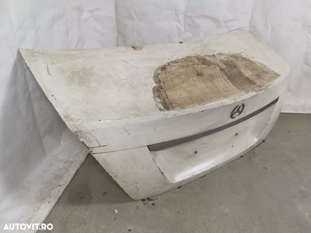 Haion Capota Portbagaj Mercedes-Benz C-Class W204/S204/C204 [facelift] - 3