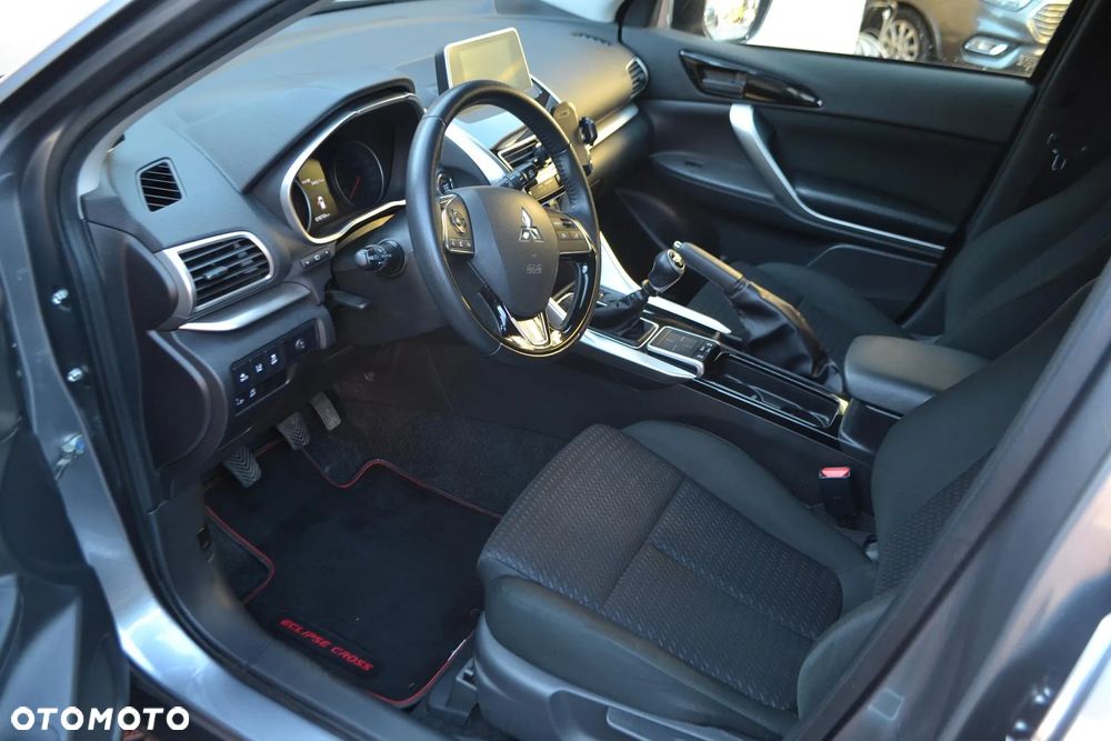 Mitsubishi Eclipse Cross 1.5 T Intense - 9