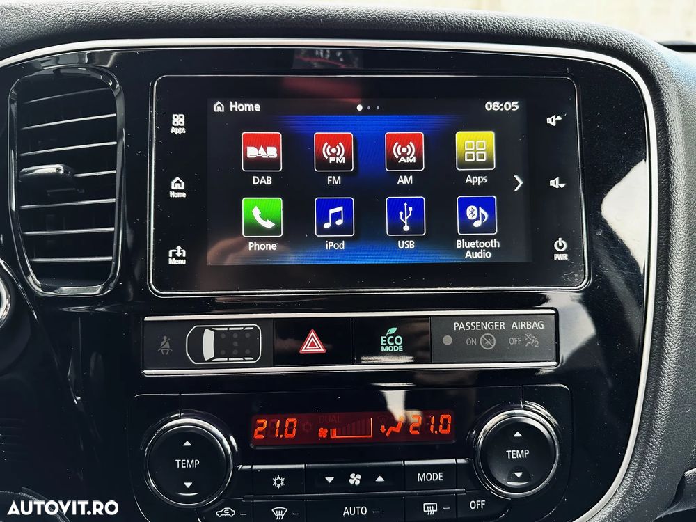 Mitsubishi Outlander PHEV 2.4 L 4X4 Intense - 25