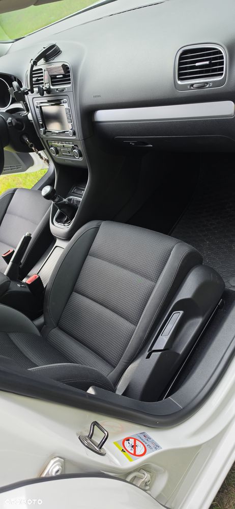 Volkswagen Golf 1.6 TDI Comfortline - 14