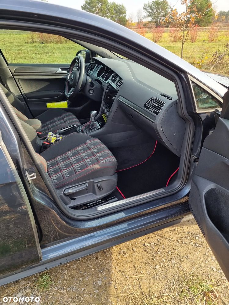 Volkswagen Golf 2.0 TSI BMT GTI DSG - 9