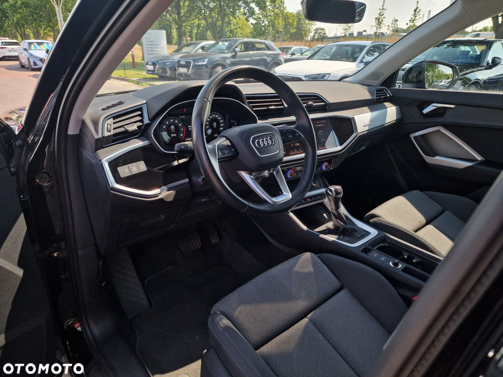 Audi Q3 - 11