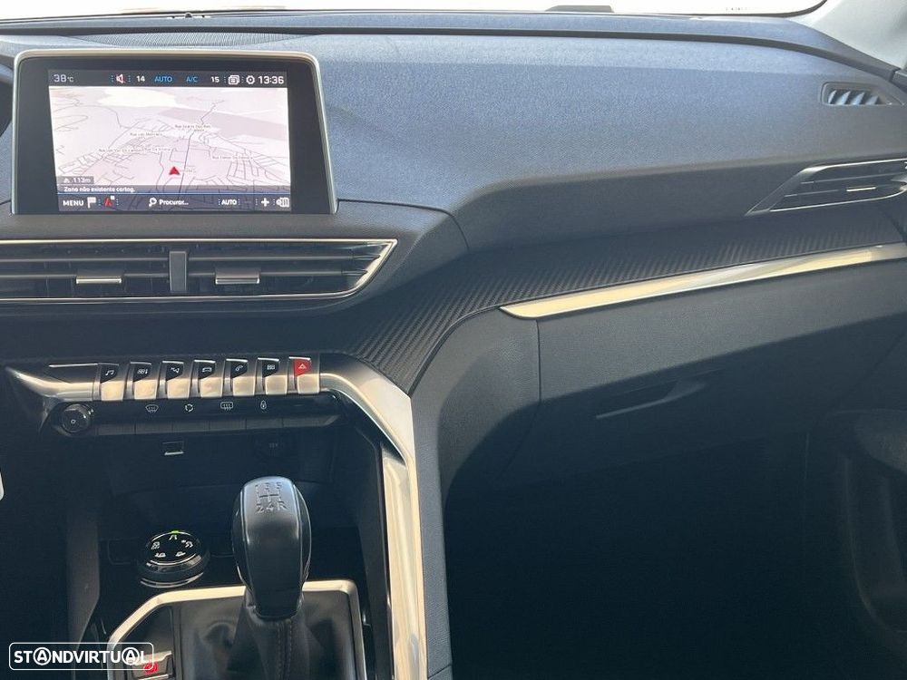 Peugeot 5008 1.6 HDi Allure J18 - 17