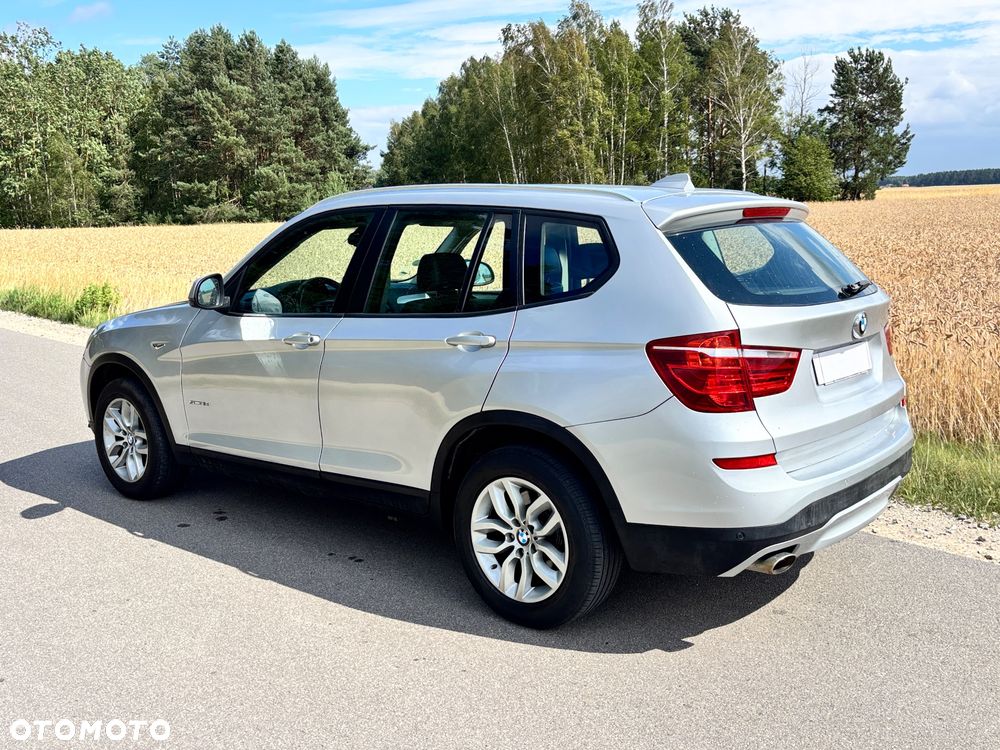 BMW X3 sDrive18d xLine - 10