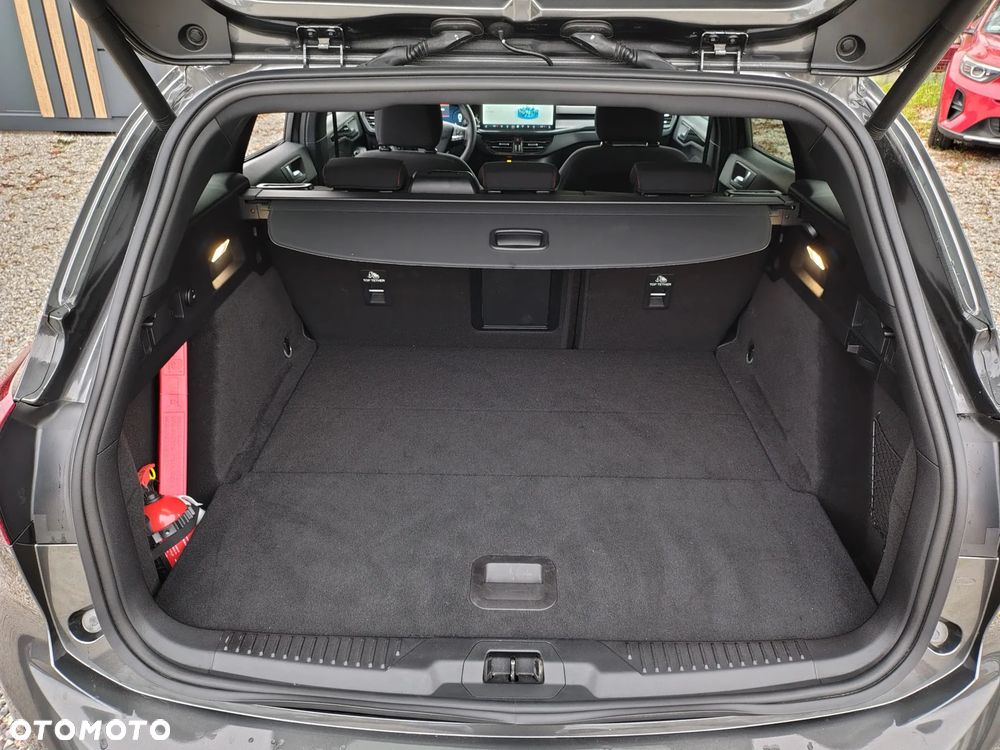 Ford Focus 1.0 EcoBoost mHEV ST-Line X - 25