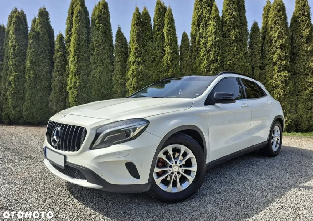 Mercedes-Benz GLA - 1
