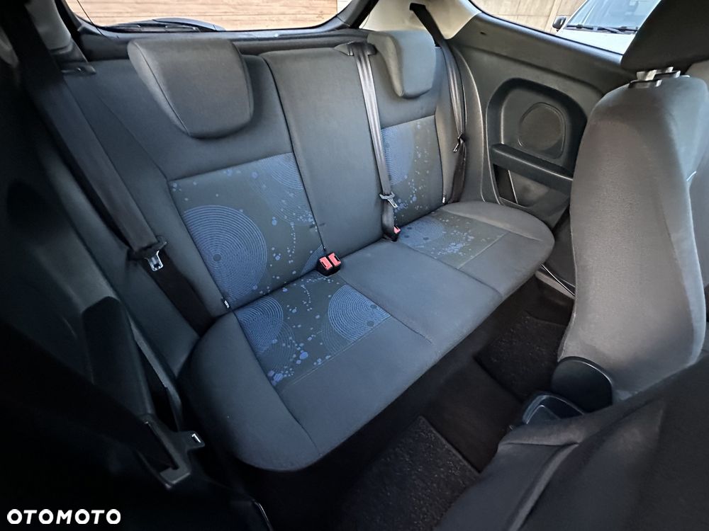 Ford Fiesta - 24