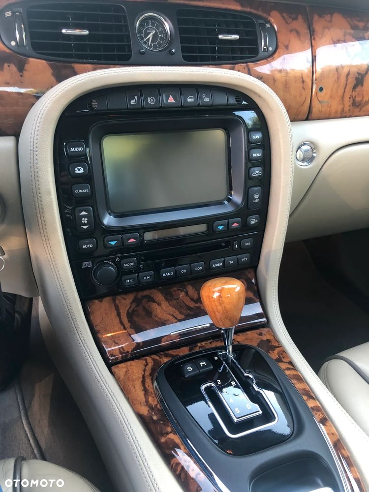Jaguar XJ XJ6 2.7 D Executive - 15