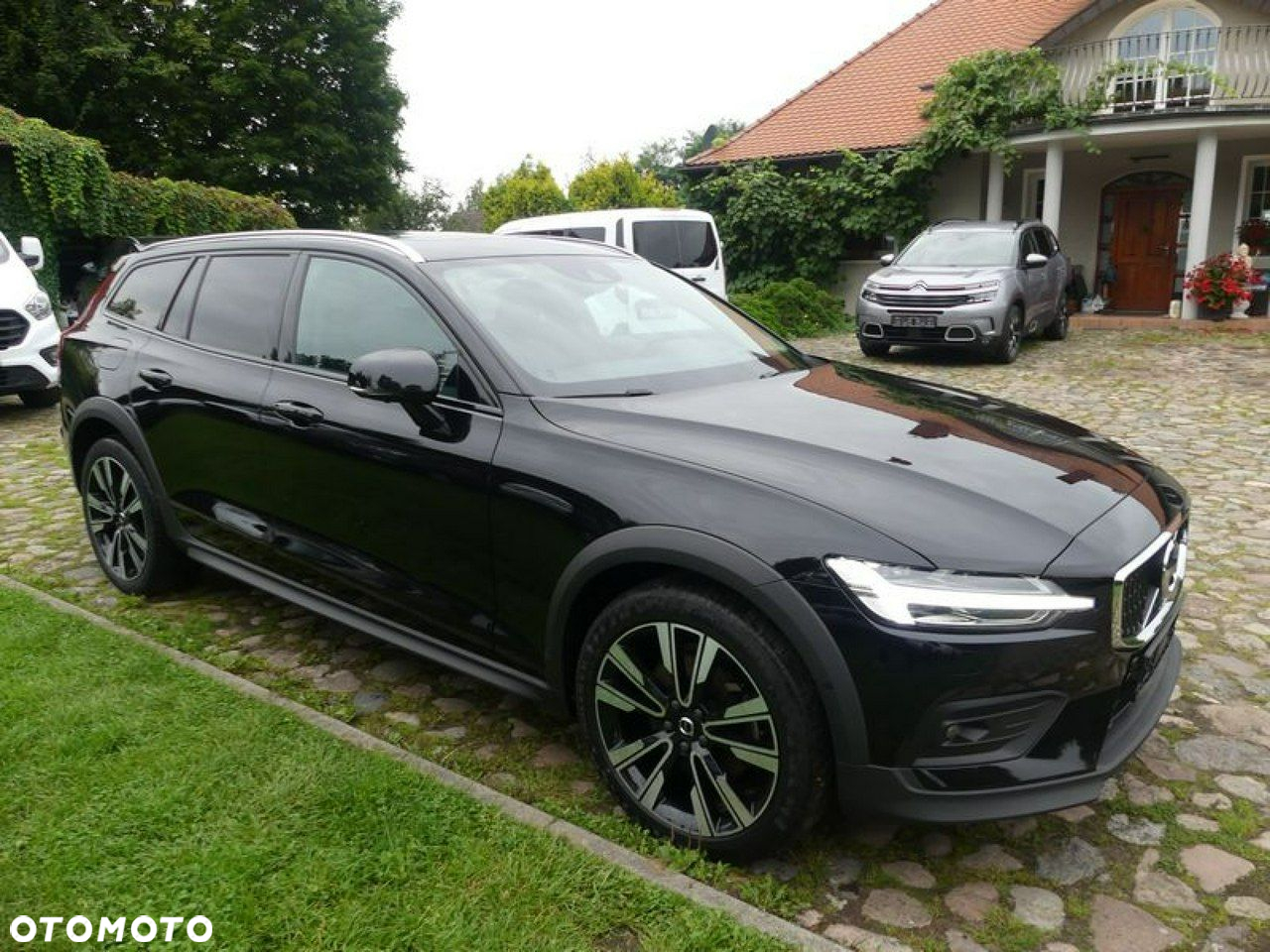Volvo V60 Cross Country - 17