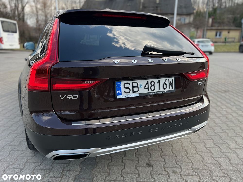 Volvo V90 Cross Country - 6