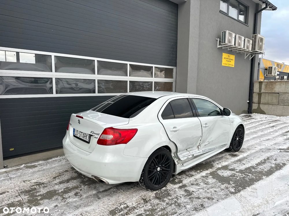 Suzuki Kizashi 2.4 4x4 CVT Sport - 5